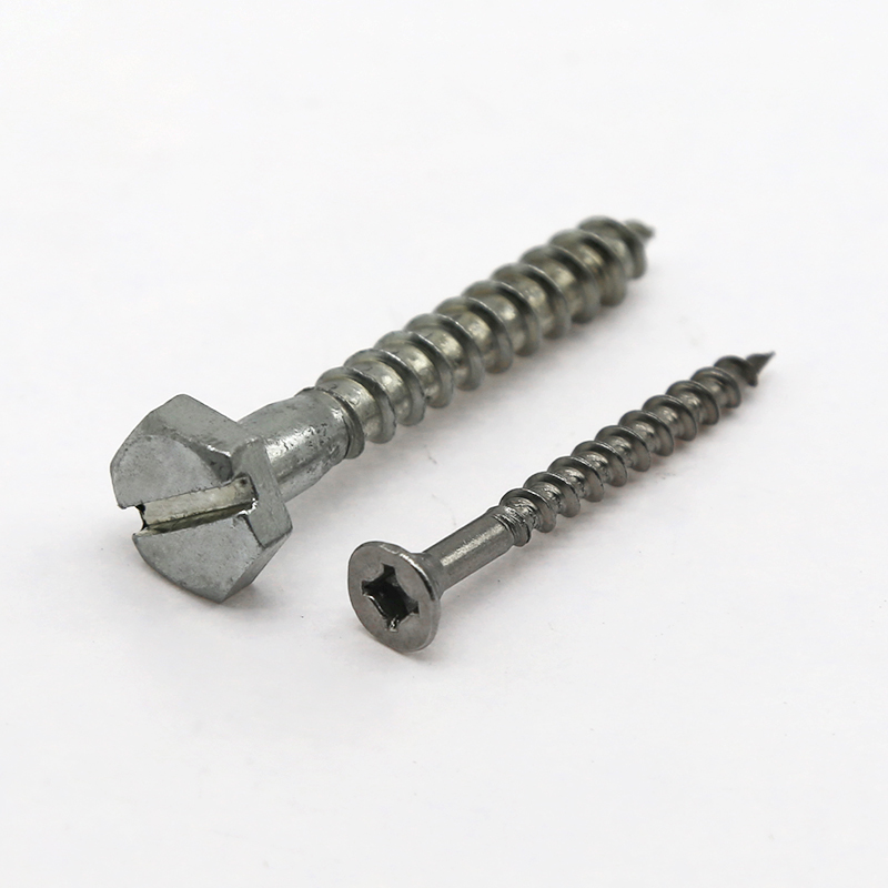 Шуруп с шестигранной головкой DIN571